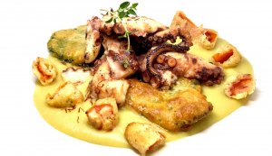 Purea di fave di Carpino al Cuor di Zafferano con Polpo arrosto e borragine fritta dello chef Salvatore Riontino di Canneto Beach2