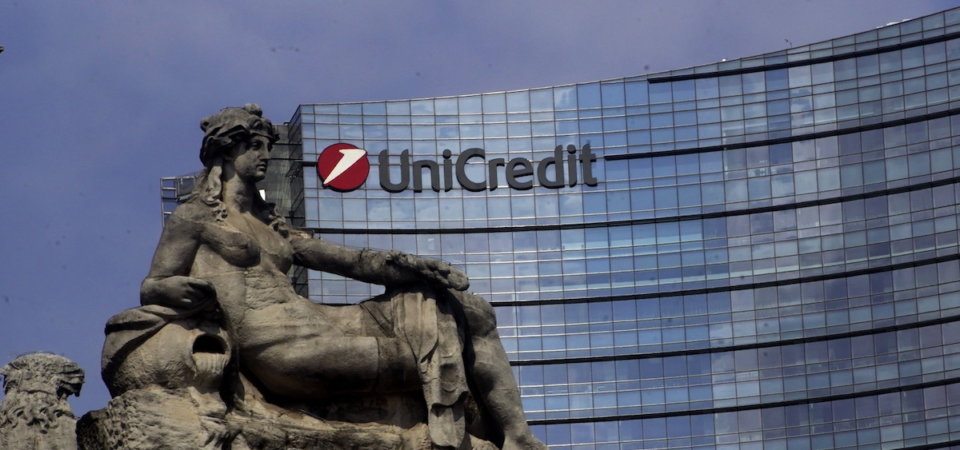Borsa oggi 23 luglio: Milano regina d’Europa con auto e banche: vola Stellantis, in luce Unicredit e Mps ma il risiko pesa su Banco Bpm – DIRETTA