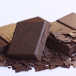 Cioccolato amaro: i prezzi delle uova di Pasqua salgono del 30-40%. Ma volano anche le colombe per i rincari del burro