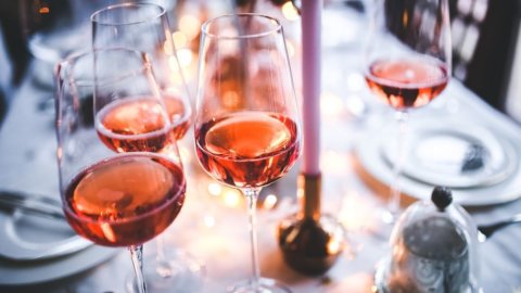 Rosé wines: the Concours Mondial moves to L'Aquila for the Food&Rosé pairing