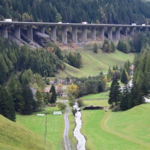 Brenner, las prohibiciones austriacas sobre camiones son contrarias a la legislación de la UE