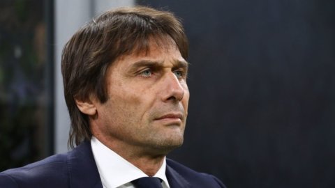 Milan, l'ombre d'Antonio Conte, recherché par Ibra, plane sur le banc de Pioli qui ne peut commettre aucun faux pas à Frosinone