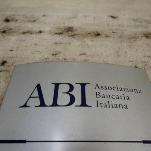 银行合同：Abi 与工会之间关于欠款的协议。 更新更近了