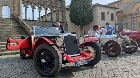 Oldtimer made in Italy triumphieren beim Überfall der Etrusker