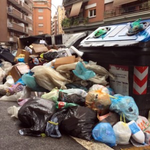 Roma nei rifiuti, altro flop M5S