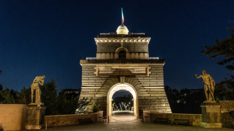 Acea illumine la Torretta Valadier du Ponte Milvio à Rome