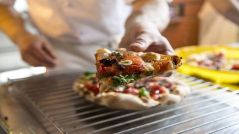 Equinox premia la pizza ed entra con il 40% in Pizzium