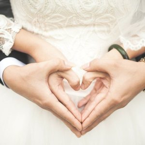 Covid 2021の結婚式：グリーンパスからテーブルまで. ルール