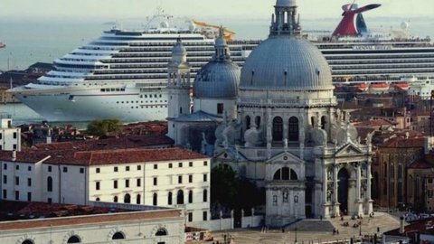 Rfi (gruppo Fs) pubblica la gara per il collegamento con l’aeroporto di Venezia