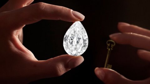 Sotheby’s: record per un diamante venduto in criptovaluta