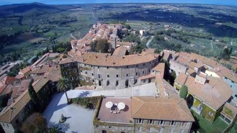 Bcc Castagneto Carducci, die Wirtschaft im Schloss Della Gherardesca