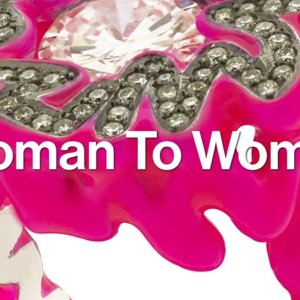 Design féminin : des bijoux créés par des femmes lors d'une exposition-vente