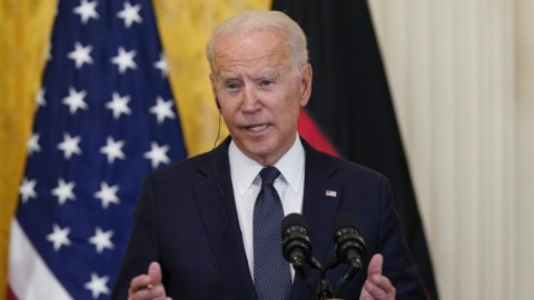 Biden a Mattarella y Draghi: "Italia un baluarte de la democracia"