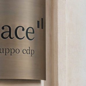 Sace, Cdp e un pool di banche insieme a Fratelli Cosulich per la costruzione di una nave gasiera