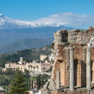 Turismo de verano, Taormina comienza de nuevo pero faltan los grandes gastadores