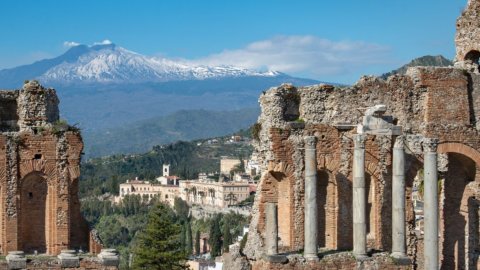 Wisata musim panas, Taormina dimulai lagi tetapi pemboros besar hilang