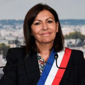 Francia, la sindaca Hidalgo si candida alle presidenziali