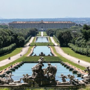 Caserta, l'aqueduc Carolino restauré avec des fonds du PNRR. Emplois durables et appel d'offres en juillet