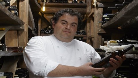 Cena dei Mille a Parma: Gennaro Esposito chef guest dell’edizione 2026 con la sua  ‘Minestra di pasta mista con pesci di scoglio’