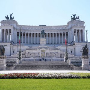 Elezioni, Roma contendibile: ballottaggio tra Michetti e Gualtieri