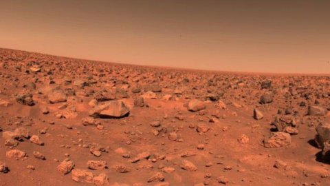 TERJADI HARI INI – Mars: 45 tahun yang lalu foto berwarna pertama