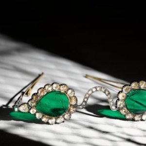 Joyería y moda: un par de gafas principescas en subasta en Sotheby's