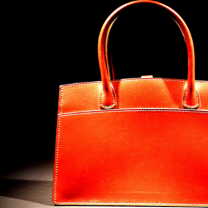 Hermès, the richest family in Europe: in 13 years it has earned 1.000% on the stock market, but now a butler wants a bit of inheritance