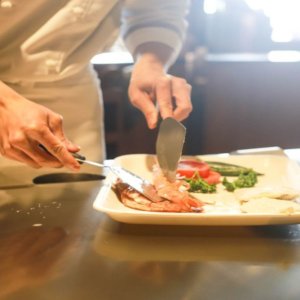 Gelişen şefler ve pizzacılar: İtalyan catering sektörünün geleceği ALMA'da yarışıyor