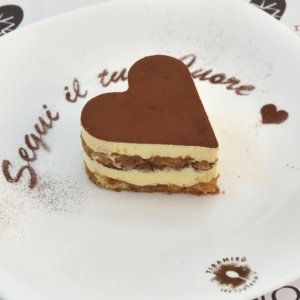 O melhor tiramisu do mundo? Um joalheiro de Bassano faz isso