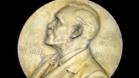 Nobel per la Pace ai giornalisti Muratov e Ressa: inchieste e libertà