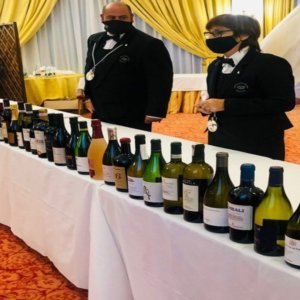 "Sud Top Wine": Anggur terbaik Italia Selatan diberikan oleh juri internasional