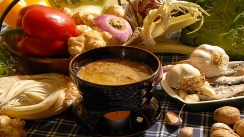 Bagna Cauda Day: the poor dish born to avoid paying the duty that is loved all over the world