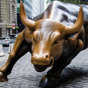 BORSA ULTIME NOTIZIE – Il toro proietta Piazza Affari in orbita: Cina, gas e commesse industriali alla base del rally