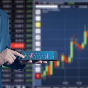 Borsa, Enel non basta. Europa incerta senza Wall Street