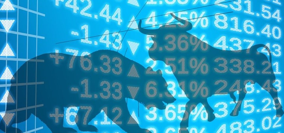 Borse oggi più caute e in cerca di conferme sugli sviluppi del Golfo, dopo un Nasdaq trionfale di ieri. La Boj alza i tassi