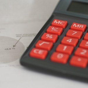 Asigurări: vânătoare de economii datorită portalurilor de comparație