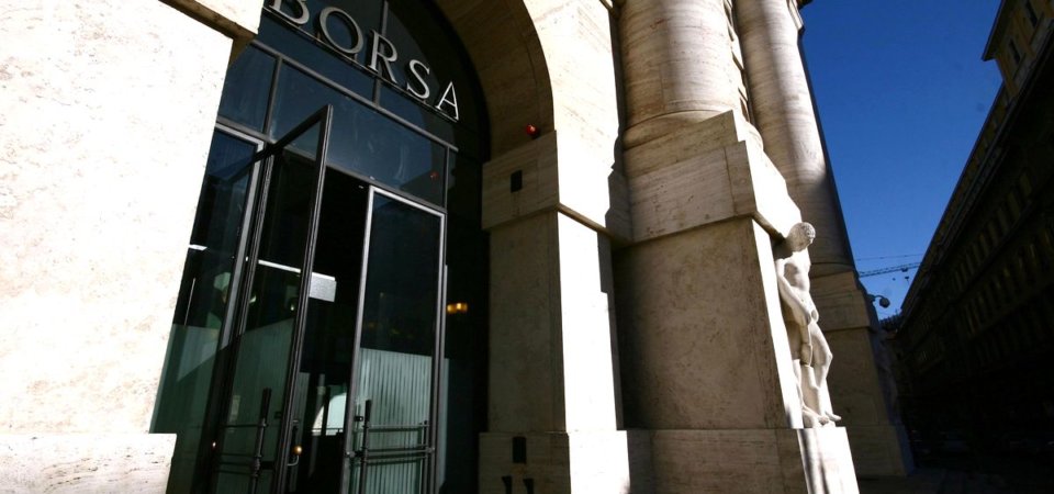 Borsa 29 aprile: Europa contrastata tra dazi e trimestrali. Milano la migliore con le banche, Wall Street in rialzo