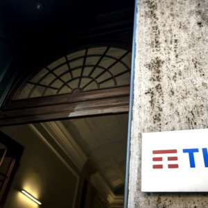 Tim, bursa crede în relansarea KKR pentru oferta de preluare