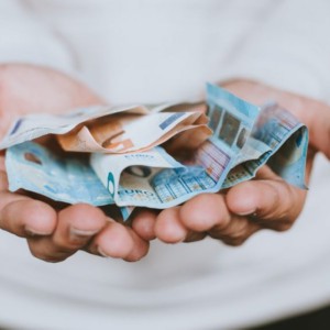 Salariile: italienii câștigă mai puțin decât germanii, francezii și englezii