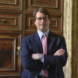 Intesa Sanpaolo, Barrese: "Motor SME para o reinício"