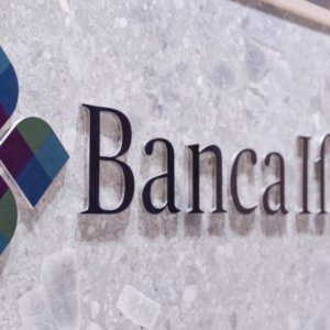 Banca Ifis はイタリアに残るが、Furstembergs の登録事務所はスイスに移る