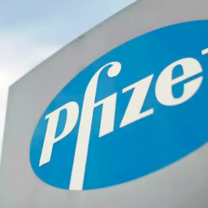 Covid, aşılar için patentlere ve milyarder telif haklarına karşı açık savaş: Moderna'ya karşı Pfizer ve Biontech