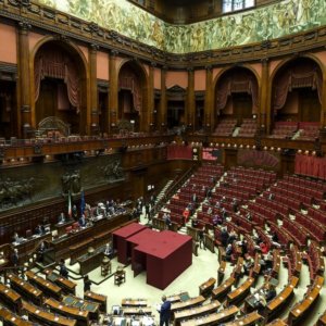 Aid Decree, the Chamber approves it but without the M5S votes. Draghi goes up to the Quirinale