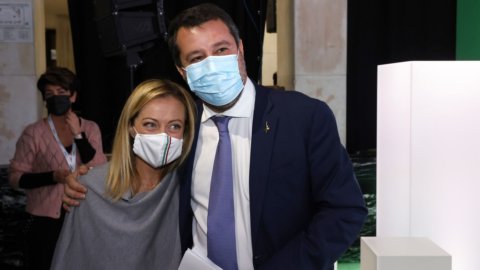 Meloni e Salvini: anche sull’ottimo Figliuolo l’ennesima capriola degli amici dei No Vax