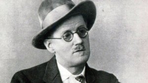 Il volto dello scrittore irlandese James Joyce