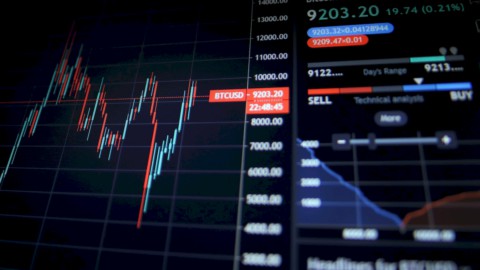Le Borse tentano il primo rimbalzo dopo la bufera, ma sui mercati la tensione resta molto alta
