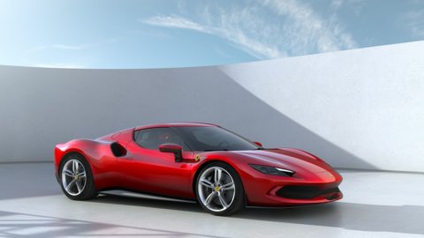 Ferrari, ein Bonus von 12 Euro für die Mitarbeiter nach dem Rekordbudget