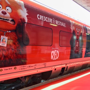 Trenitalia, Disney Pixar ऑन बोर्ड: नई एनिमेटेड फिल्म "रेड" के लिए एक Frecciarossa