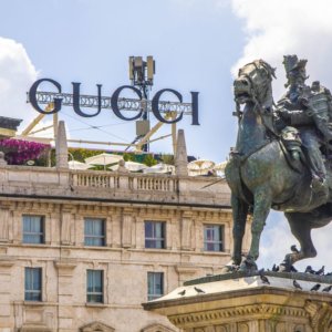 Kering: ricavi 2023 a -4% e utile netto giù del 17 per cento. Le mosse del colosso francese e perché ora l’obiettivo è rivitalizzare Gucci