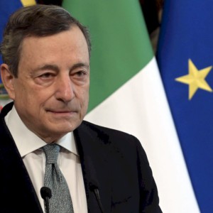 Draghi al Quirinale: passata la fiducia, ma senza i voti del M5S